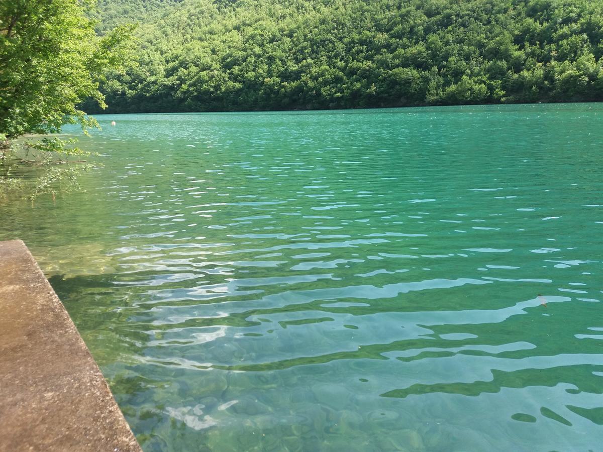 Kuca Lavanda Dreznjak Bagian luar foto