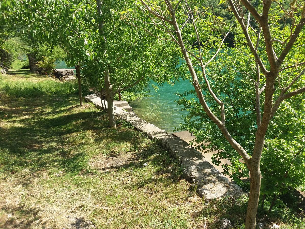 Kuca Lavanda Dreznjak Bagian luar foto